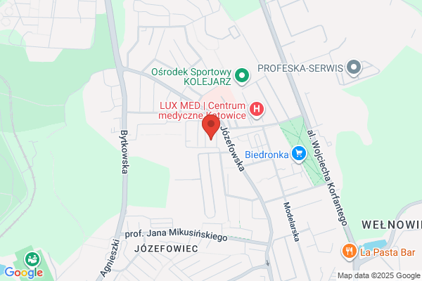 Machniak Dariusz. Stomatologia estetyczna, wybielanie zebów, protetyka