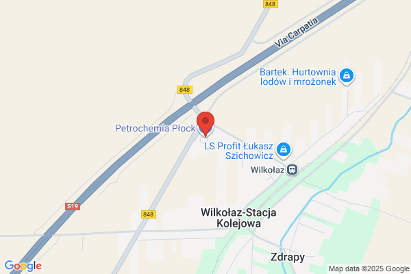 Petrochemia. Stacja paliw