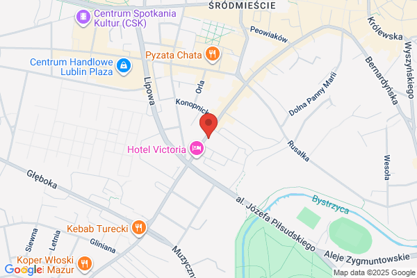 Demi. Salon mody slubnej. Szymanek P.