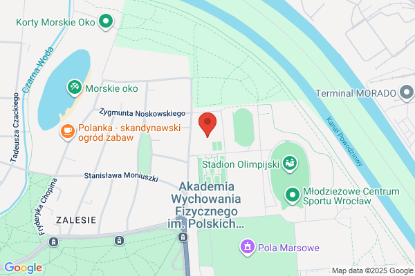 Hala tenisowa, korty ziemne
